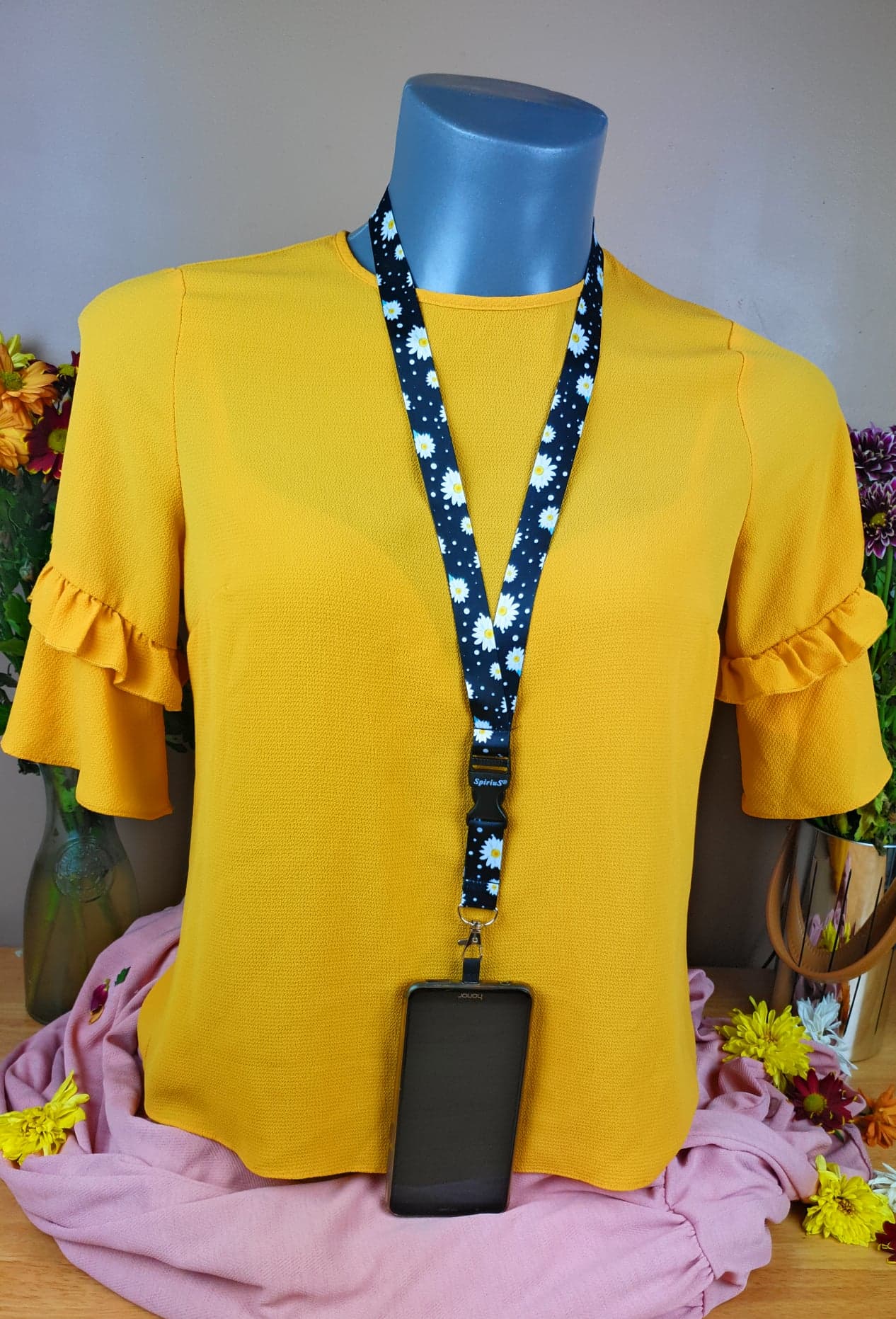 Universal silicone mobile phone Holder set with SpiriuS Neck Lanyard Strap Daisies in black