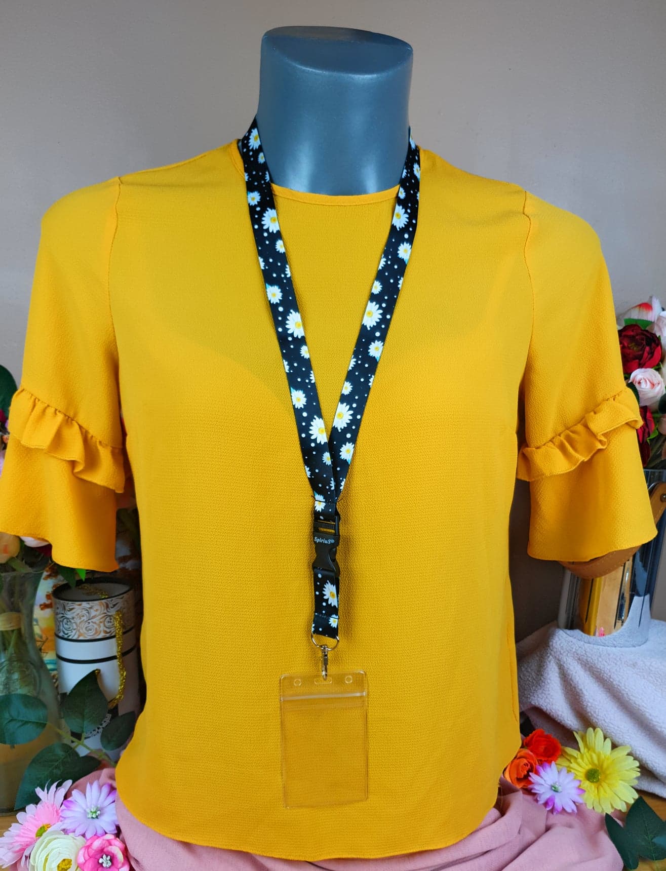 1 x SpiriuS daisies in black breakaway Lanyard neck strap + clear waterproof badge badge holder