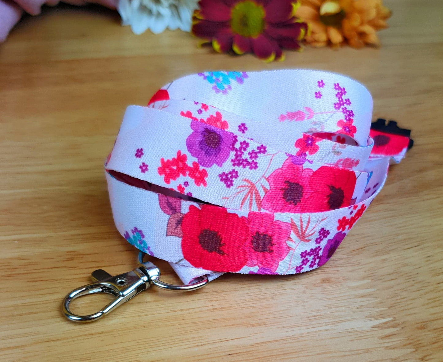 1 x SpiriuS POPPIES IN WHITE breakaway Lanyard neck strap + unique id badge holder