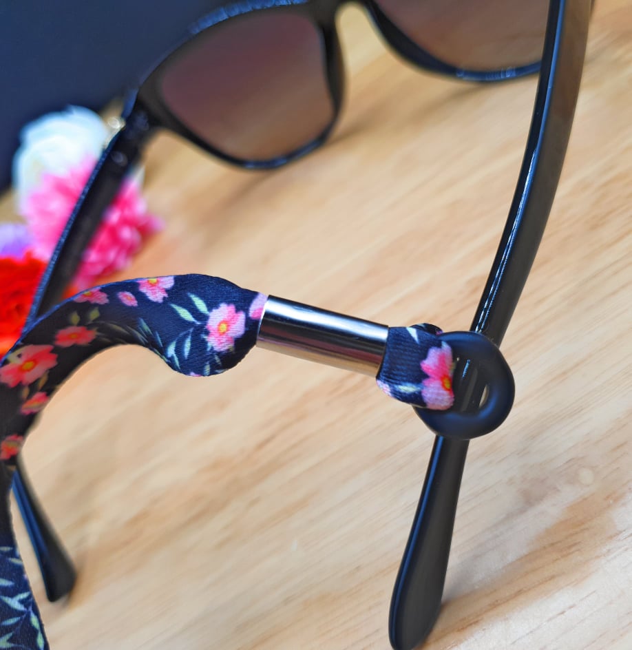 SpiriuS Glasses holder strap Lanyard Flowers in black