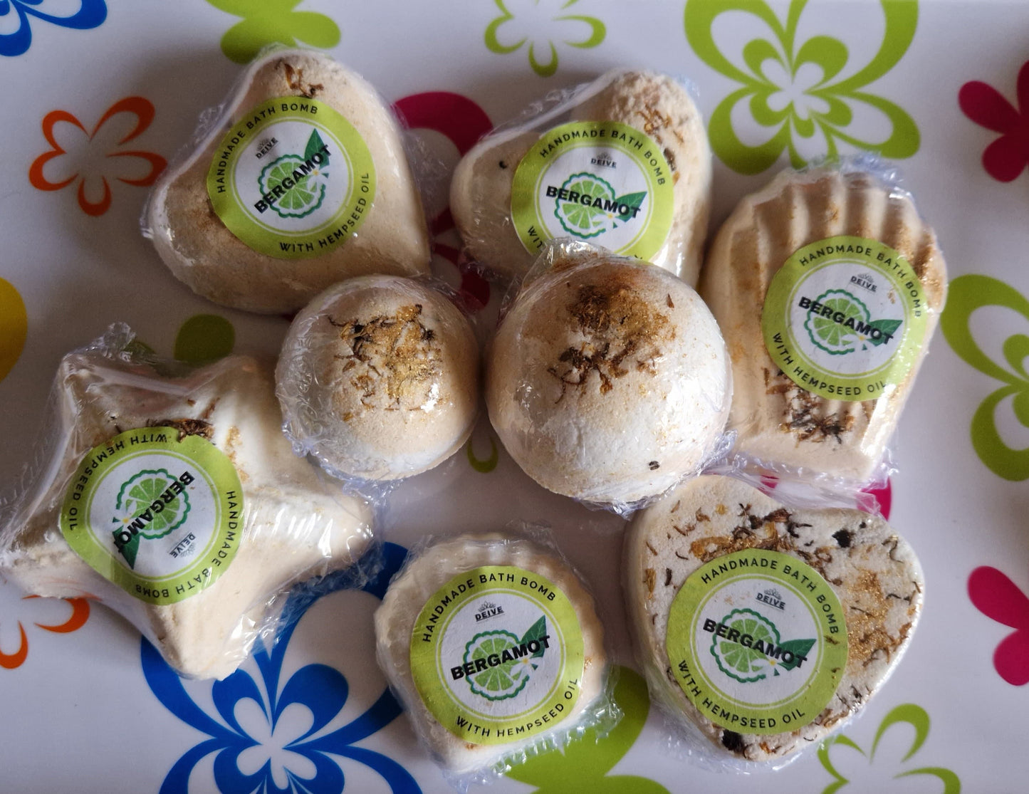 Handmade Bath gift set for women men Bath bomb, natural Soap, Candle, Christmas gift